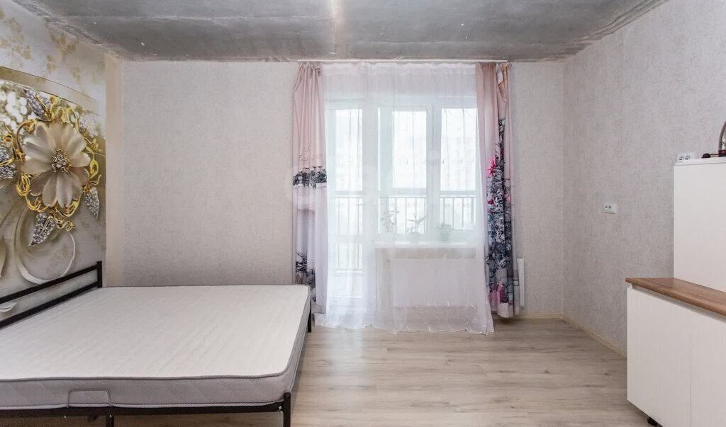 квартира г Тобольск 15-й микрорайон 17А фото 4