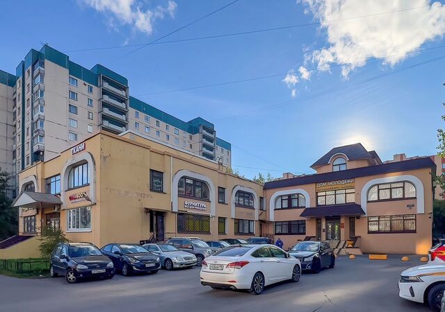 торговое помещение метро Комендантский Проспект дом 32к/1а фото