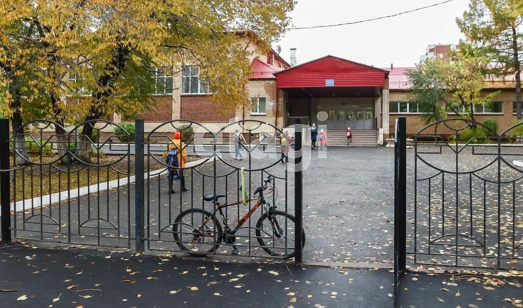 квартира г Тюмень ул Севастопольская 2к/4 Ленинский административный округ фото 2