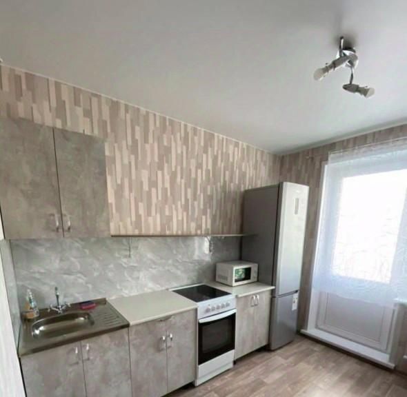 квартира г Красноярск р-н Советский ул Светлова 44 фото 1