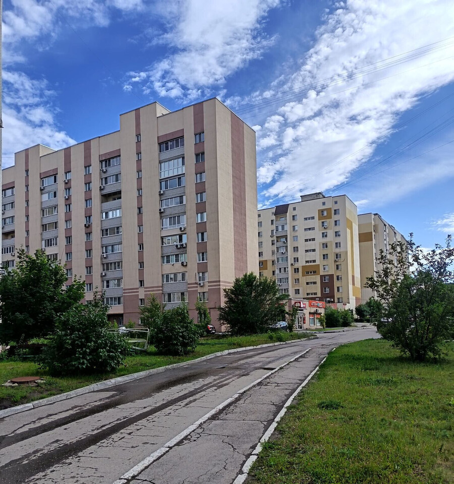 квартира г Саратов р-н Заводской ул им Плякина А.В. 1а фото 2