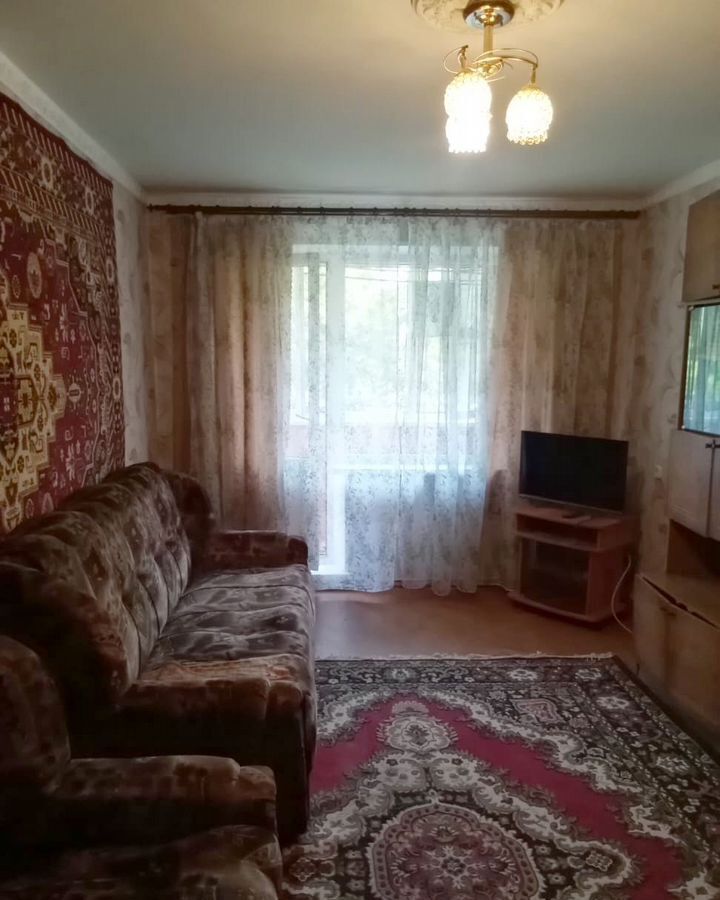 квартира г Старый Оскол мкр-н Молодогвардеец, 4 фото 1
