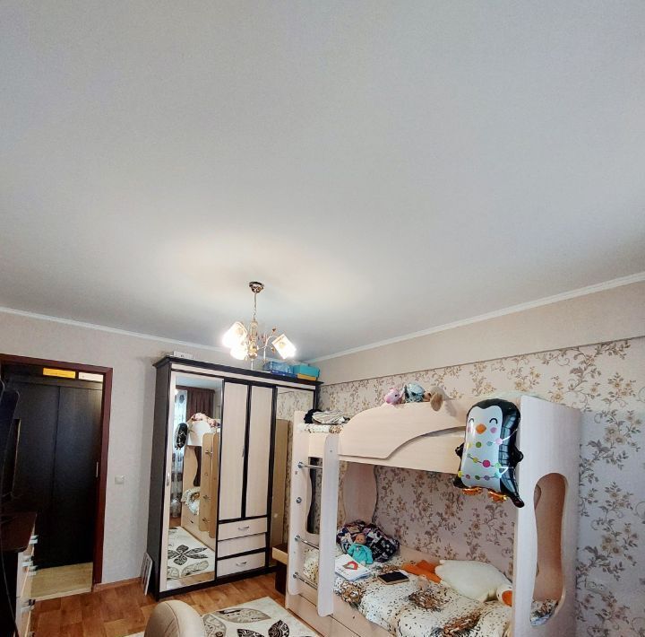 квартира г Омск мкр Крутая Горка р-н Октябрьский ул В.А.Силина 9 фото 11