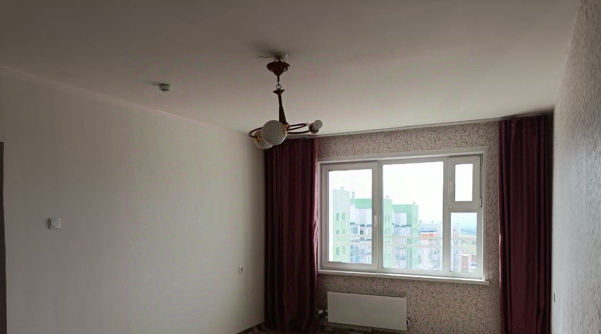 квартира г Красноярск р-н Советский пр-кт Молодежный 17 фото 1