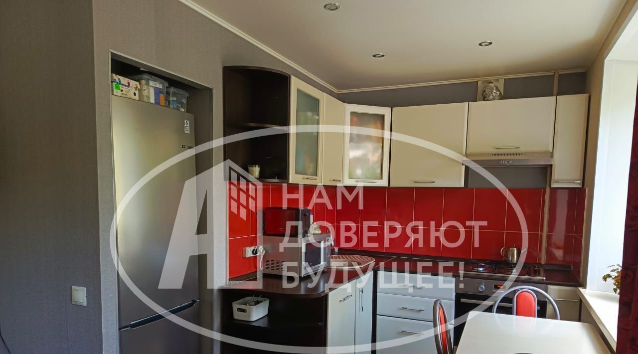 квартира г Лысьва ул Металлистов 28 фото 1