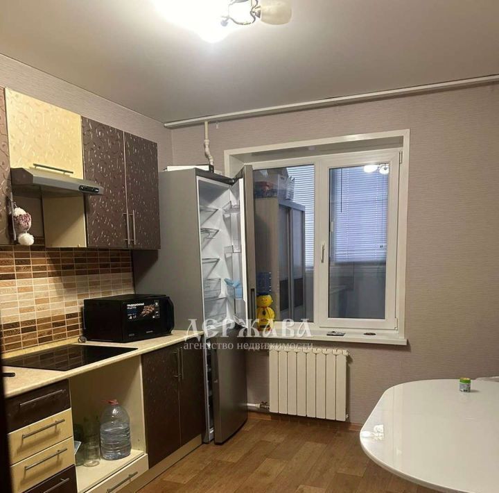 квартира г Старый Оскол мкр Королева 36 фото 2