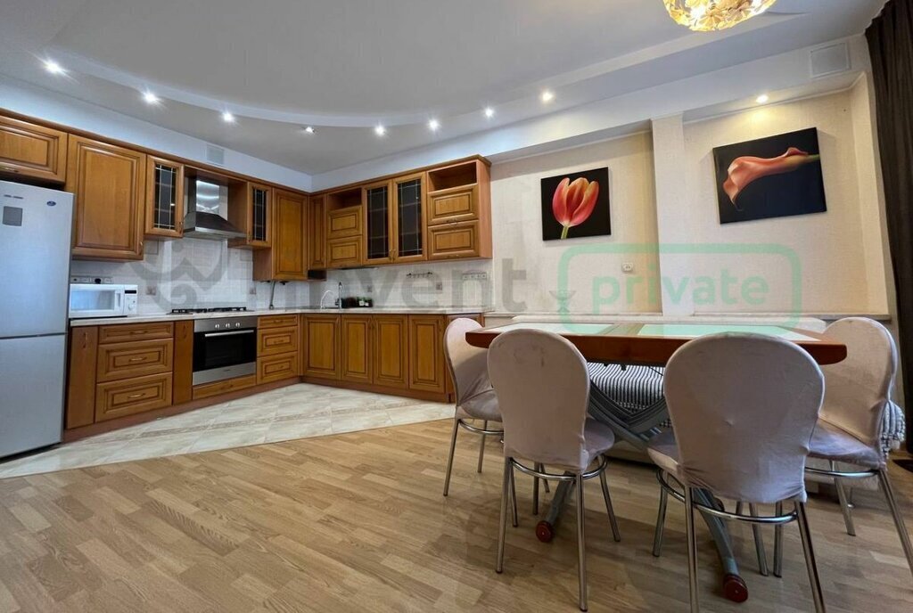 квартира г Калининград р-н Центральный ул Красная 261а фото 1