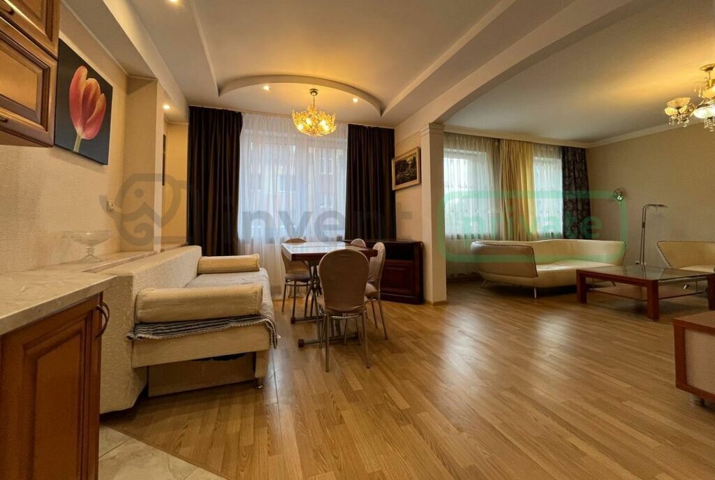квартира г Калининград р-н Центральный ул Красная 261а фото 2