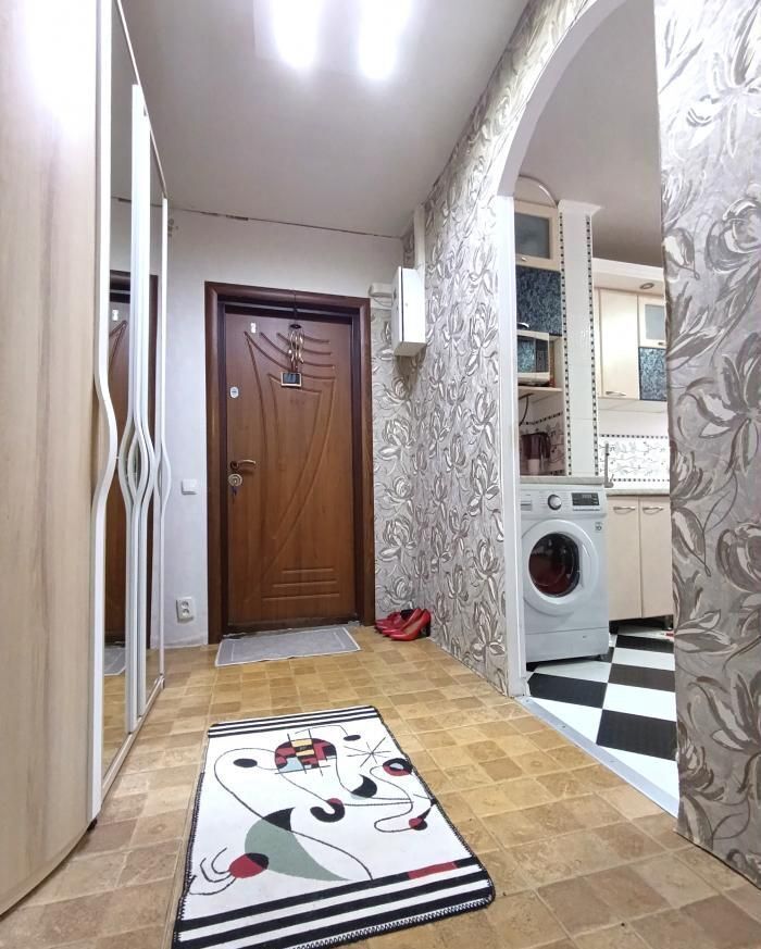 квартира г Евпатория пгт Мирный ул Сырникова 30 фото 2