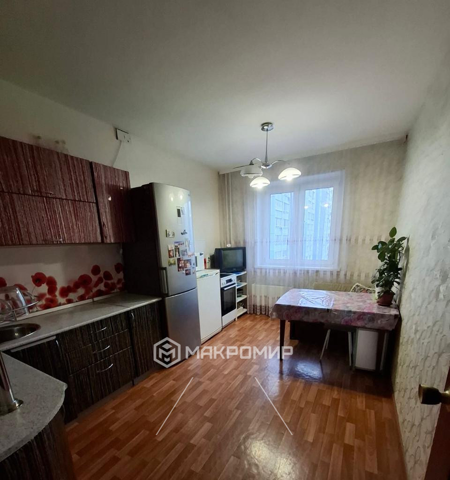квартира г Челябинск ул Хохрякова 36 фото 2