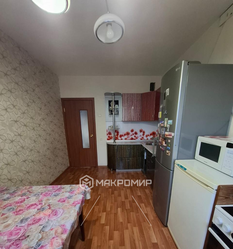 квартира г Челябинск ул Хохрякова 36 фото 3