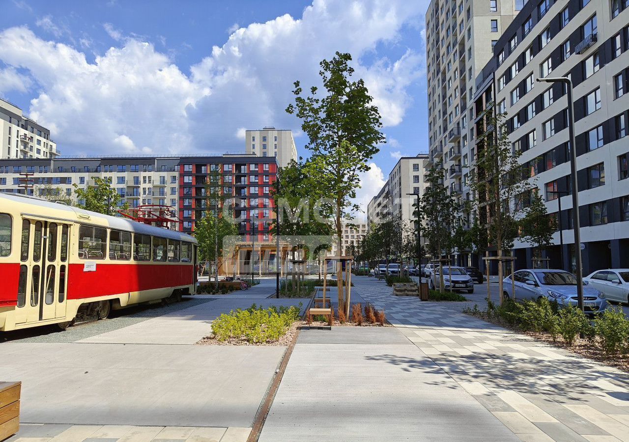 квартира г Екатеринбург р-н Железнодорожный ул Пехотинцев 2д фото 3