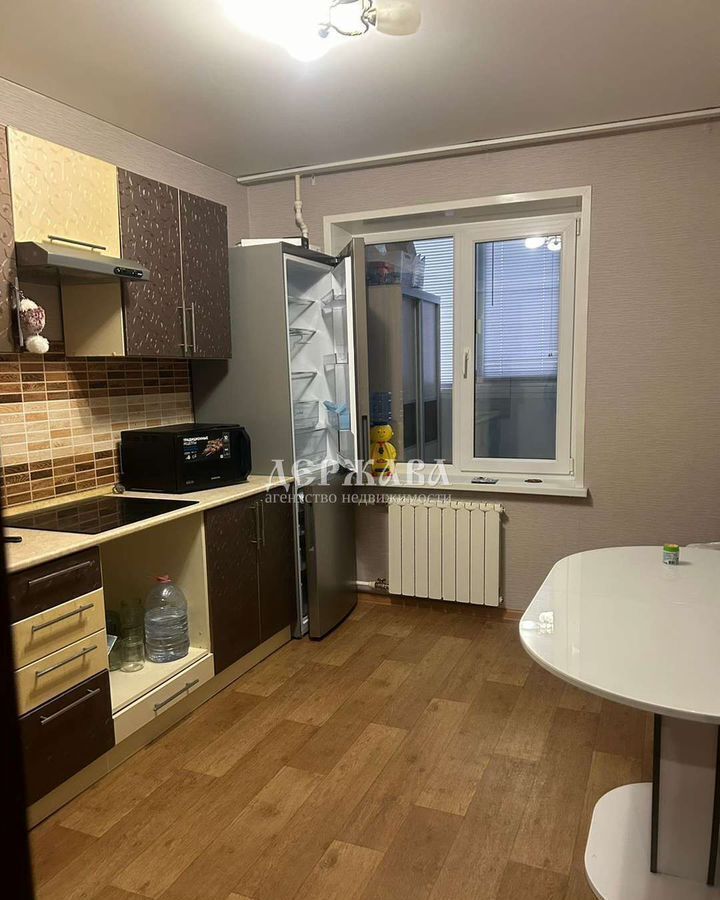квартира г Старый Оскол мкр-н Королёва, 36 фото 2