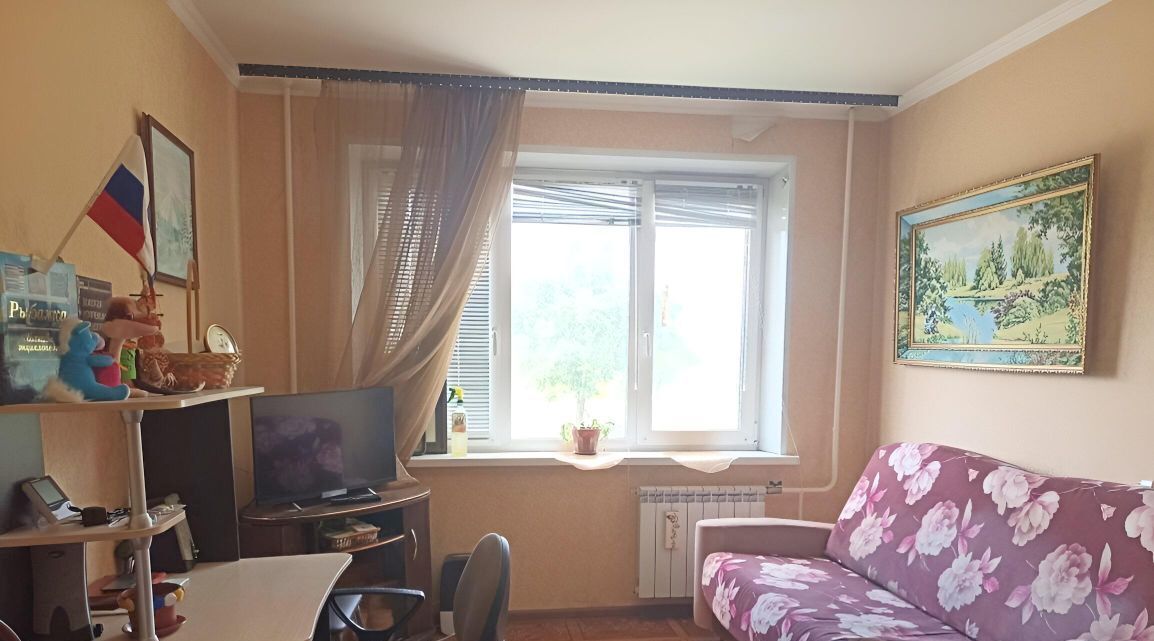 квартира г Тольятти р-н Комсомольский ул Куйбышева 18 фото 4