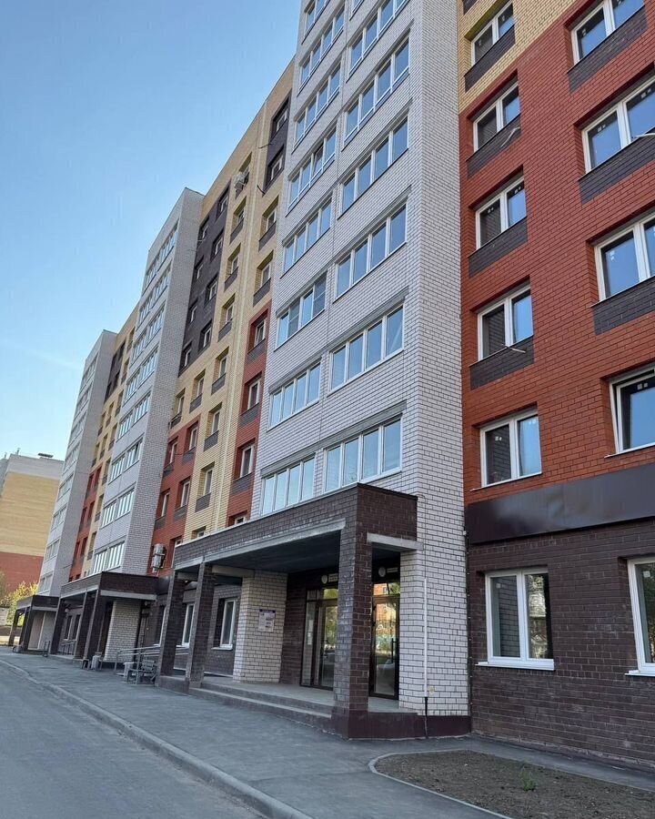квартира г Чебоксары р-н Ленинский ул Ленинского Комсомола 7 фото 1