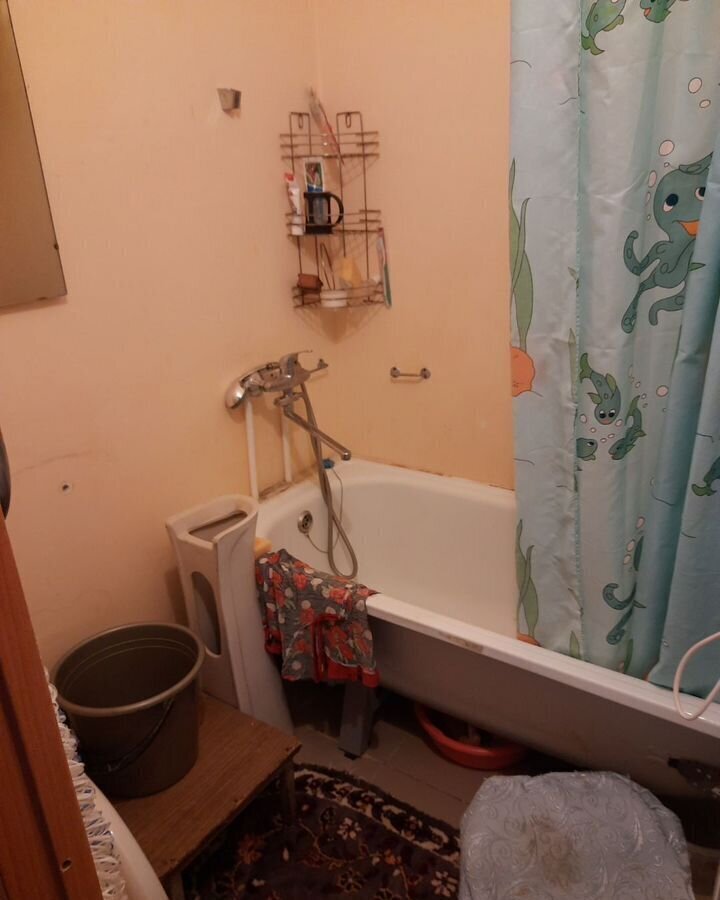 комната г Кировград Кировградский г. о., 3-й мкр-н, 13 фото 6
