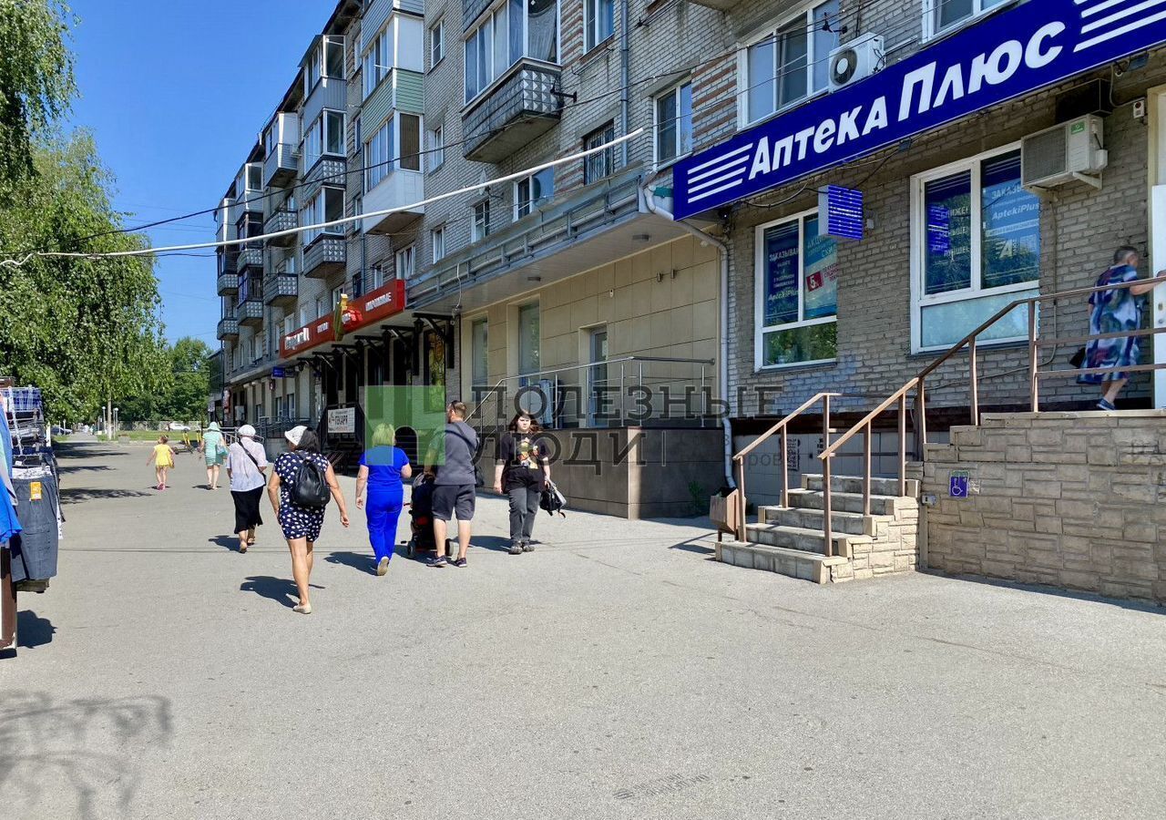 торговое помещение г Барнаул р-н Железнодорожный ул Антона Петрова 144/65 фото 1