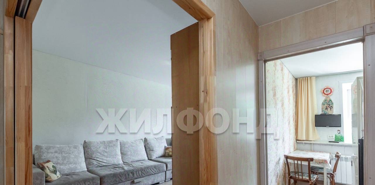 квартира г Барнаул р-н Железнодорожный ул Новоугольная 24 фото 4