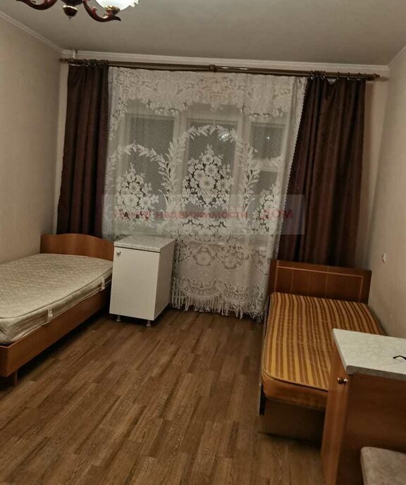 комната г Белгород 10-й микрорайон ул 60 лет Октября 2б фото 2