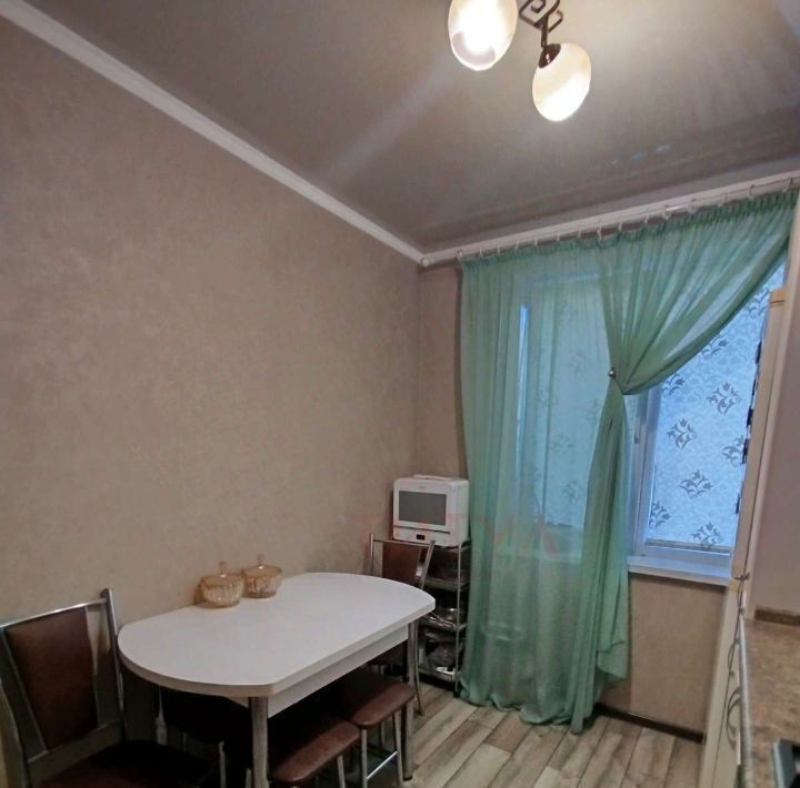 квартира г Старый Оскол микрорайон Лебединец 7 фото 9