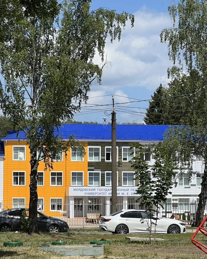 комната г Саранск р-н Октябрьский ул Студенческая 10 фото 3