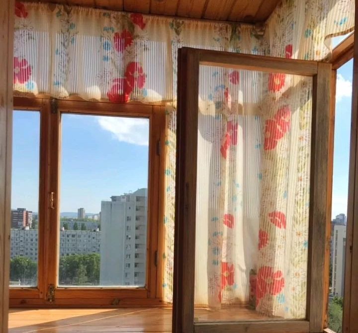 квартира г Тольятти р-н Автозаводский пр-кт Степана Разина 34 фото 1