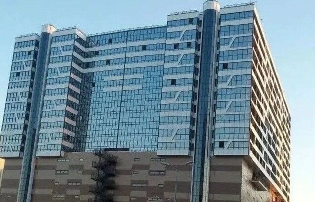 метро Приморская б-р Александра Грина 1 фото