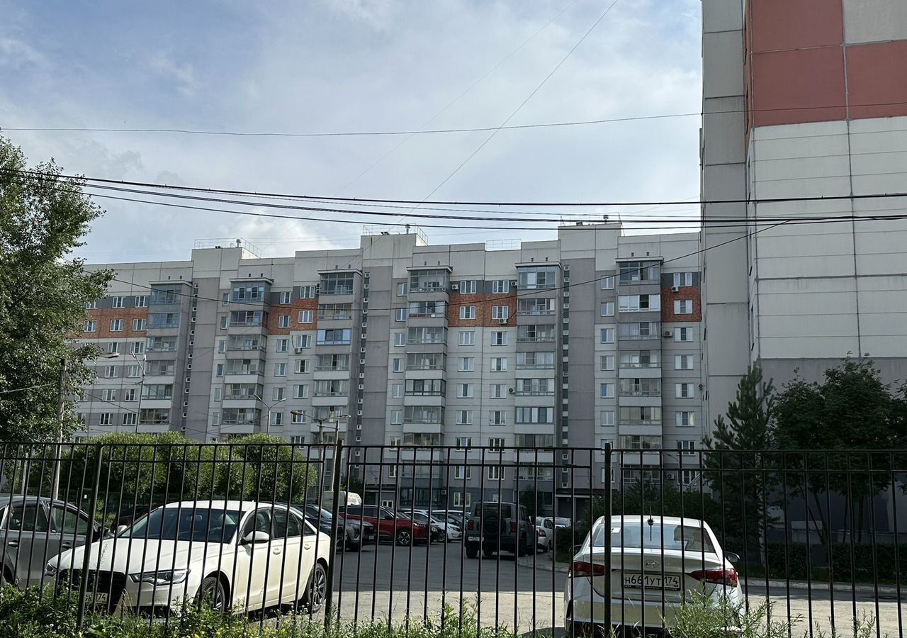 квартира г Челябинск р-н Ленинский ул Челябинского Рабочего 6 фото 1