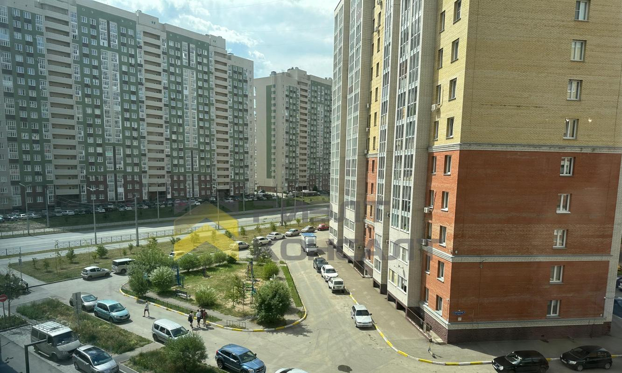 квартира г Омск ул Б.Г.Шаронова 9 фото 12