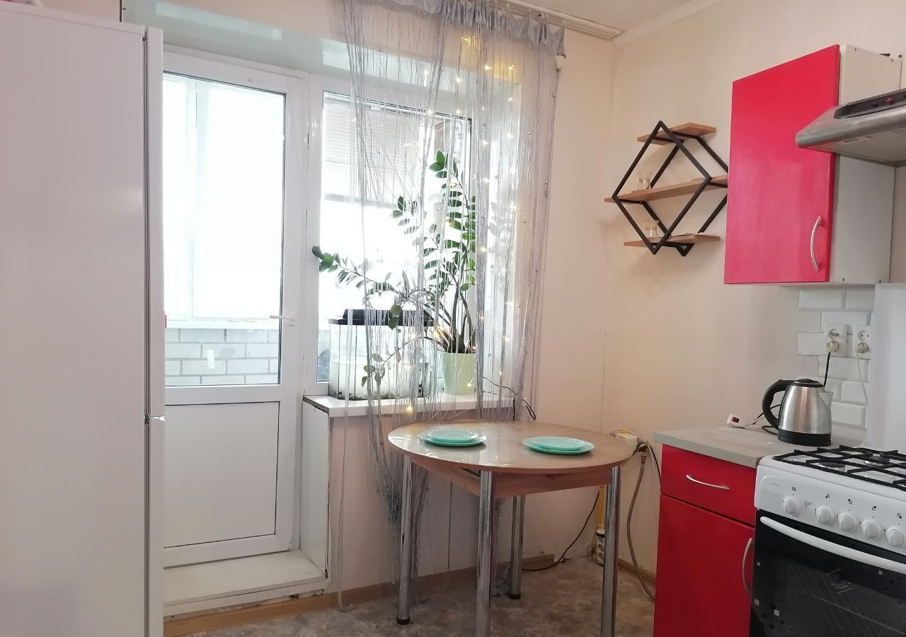 квартира г Саратов р-н Волжский ул Хрустальная 55а фото 6
