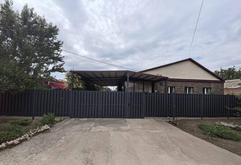 дом р-н Сальский г Сальск ул Истомина Сальское городское поселение фото 1