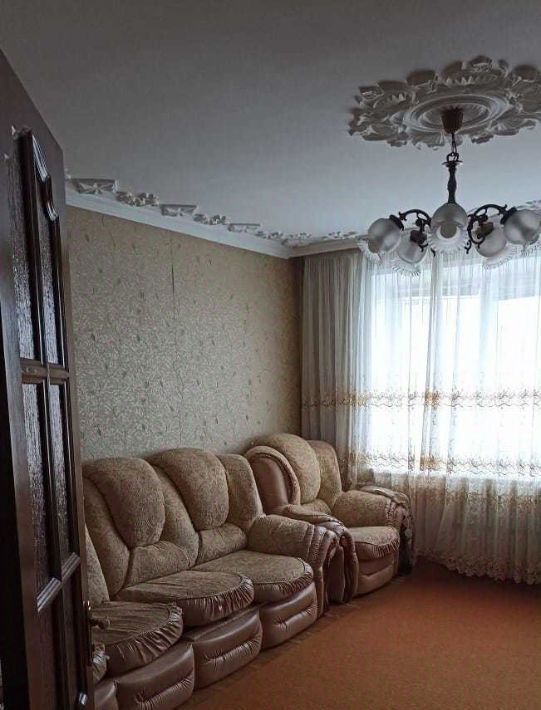 квартира г Старый Оскол пр-кт Комсомольский 33 фото 1
