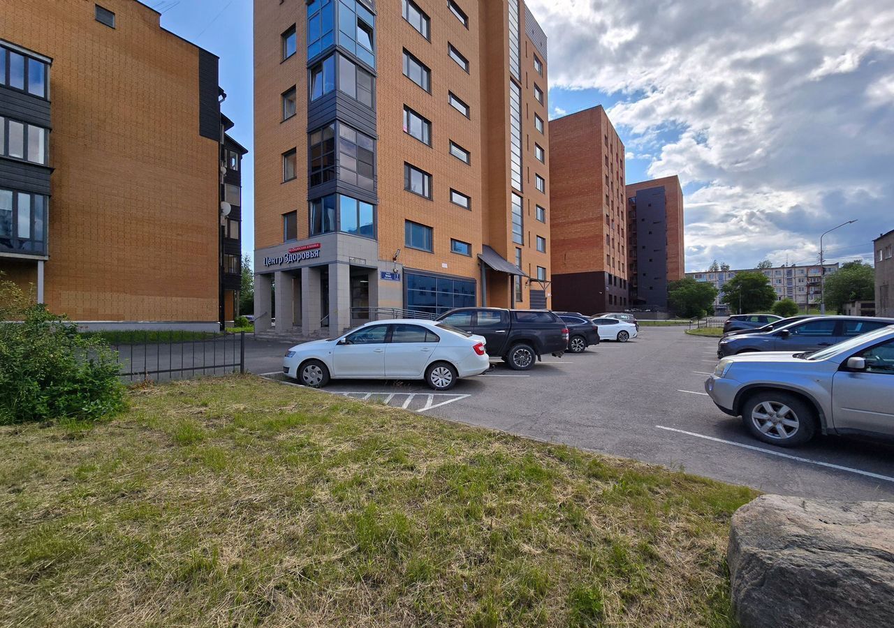 квартира г Петрозаводск р-н Октябрьский наб Варкауса 7к/4 фото 2