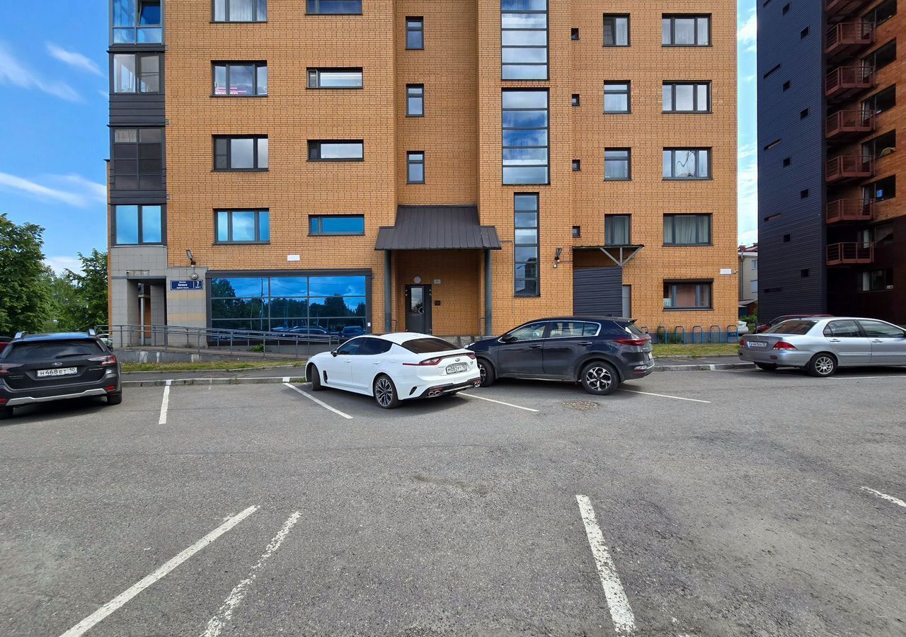 квартира г Петрозаводск р-н Октябрьский наб Варкауса 7к/4 фото 3