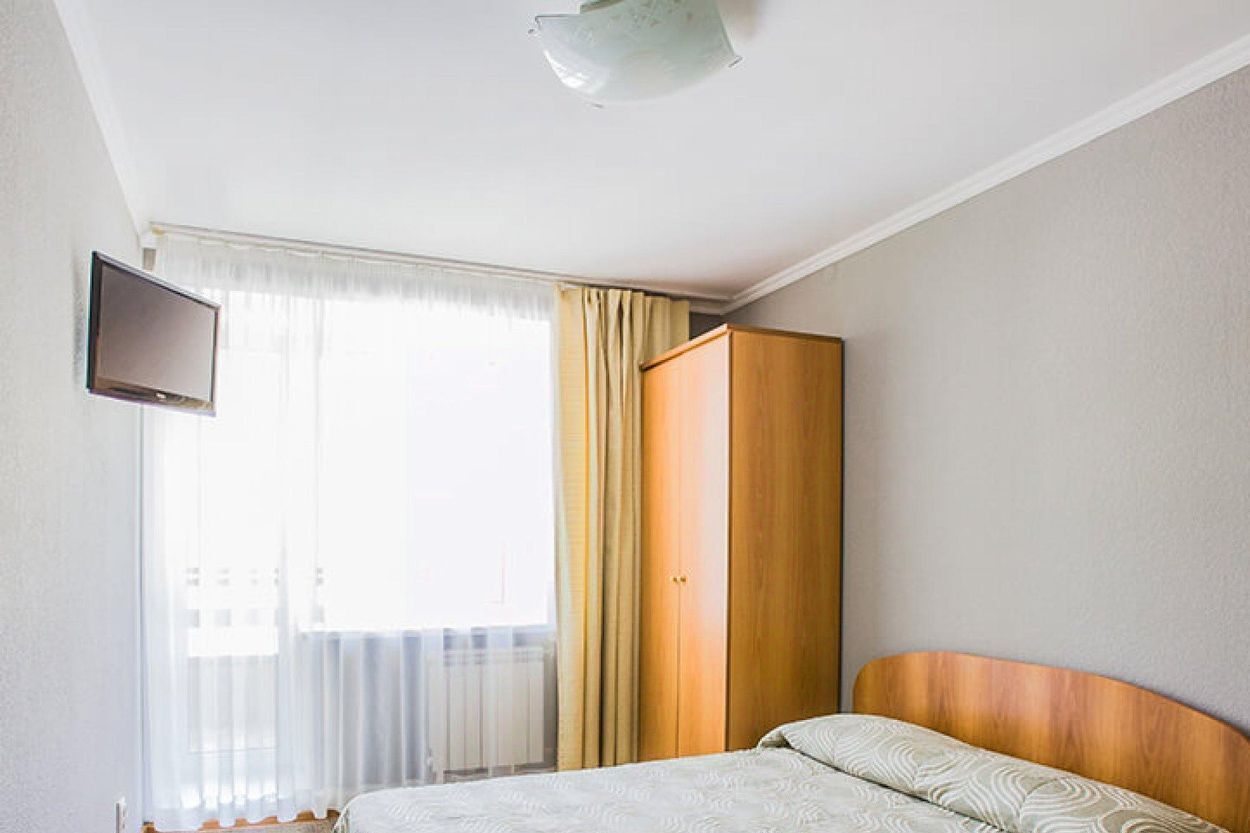 комната г Красноярск р-н Свердловский ул Базайская 234а фото 1