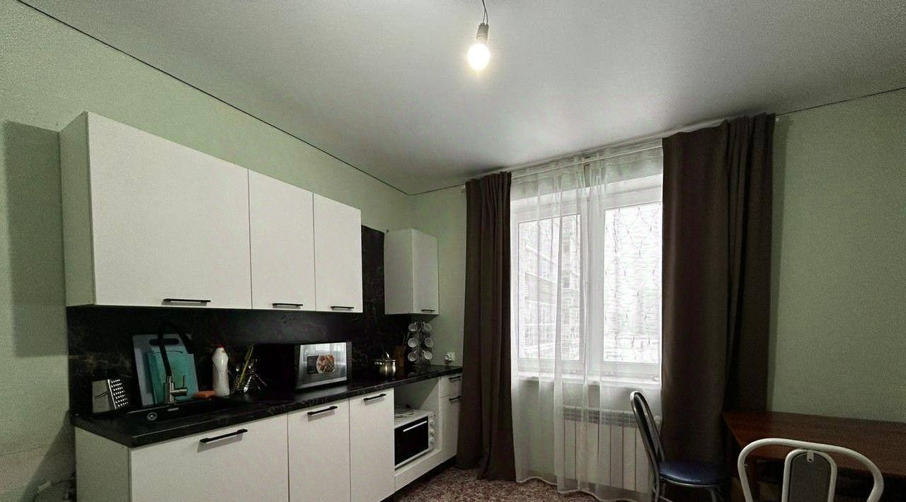 квартира г Казань Авиастроительная ул Мустая Карима 7/10 фото 6