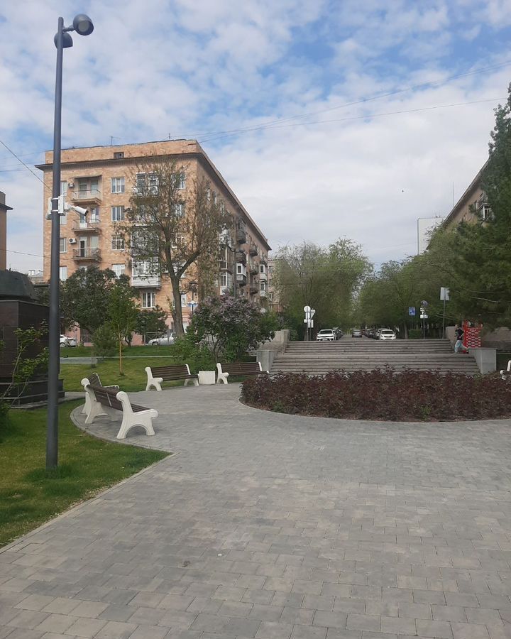 квартира г Волгоград р-н Центральный ул им. маршала Чуйкова 33 фото 1