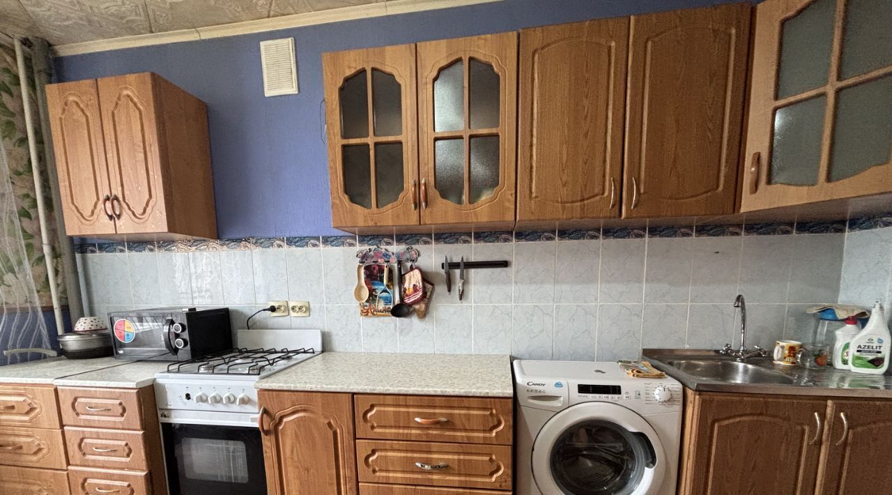 квартира г Саратов р-н Кировский ул им Зыбина П.М. 8 фото 10