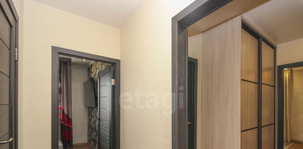 квартира г Омск р-н Кировский ул Конева 32/1 фото 27