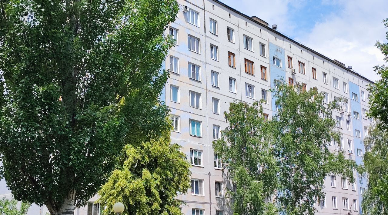 квартира г Тольятти р-н Автозаводский 12 квартал ул Ворошилова 29 фото 1