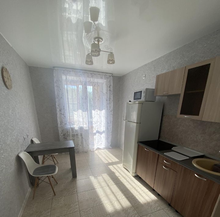 квартира г Омск р-н Кировский ул Звездная 8к/1 фото 10
