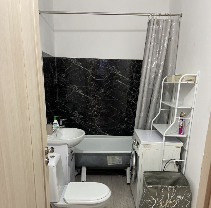 квартира г Омск р-н Кировский ул Звездная 8к/1 фото 16