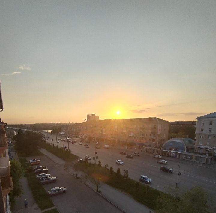 квартира г Омск р-н Центральный пр-кт Карла Маркса 12 фото 4