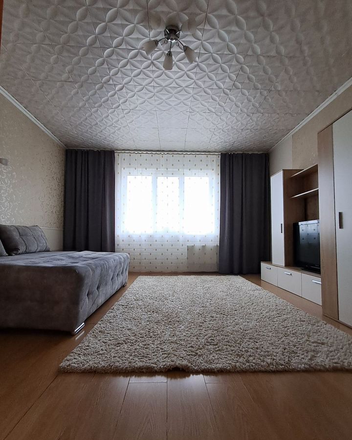 квартира г Новокузнецк р-н Новоильинский пр-кт Архитекторов 13 фото 1