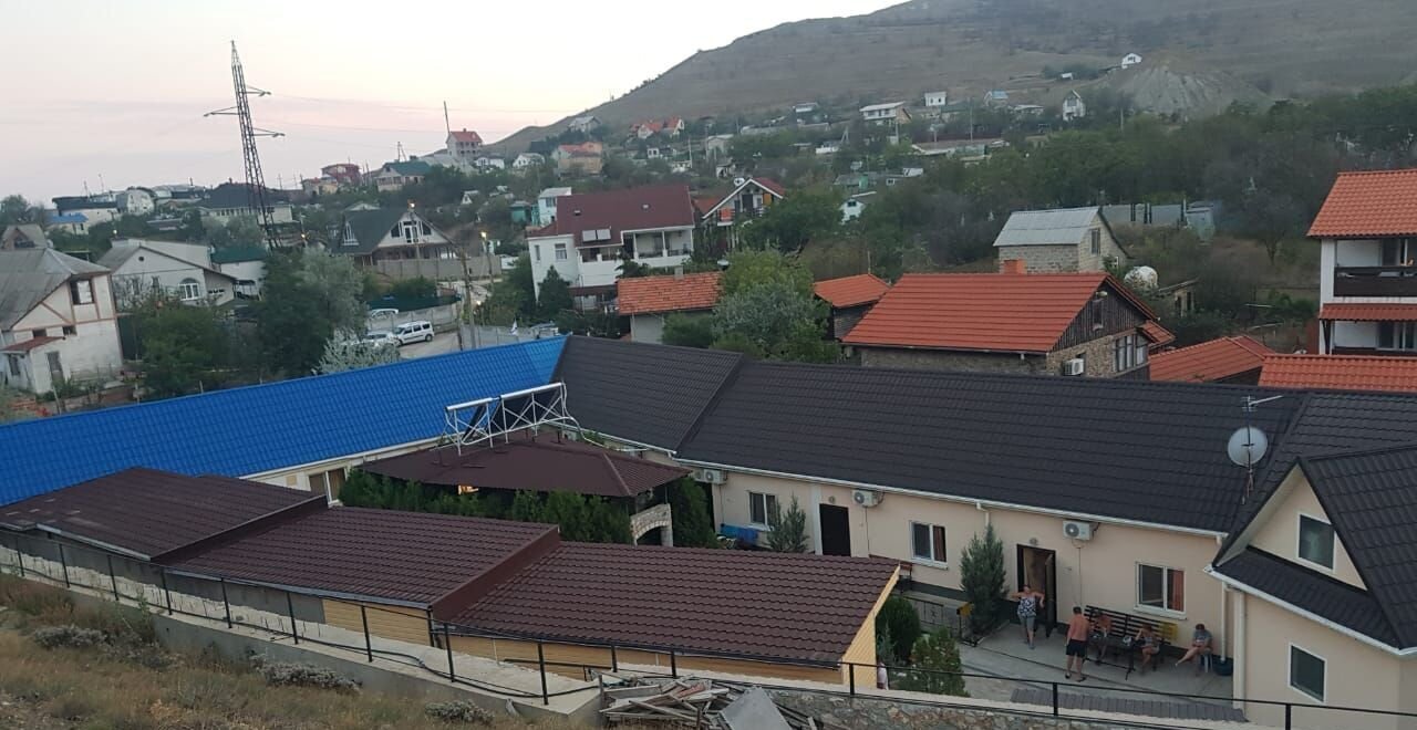 офис г Феодосия пгт Орджоникидзе ул Ленина 12 фото 1