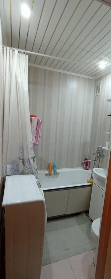 квартира г Барнаул р-н Октябрьский ул Чудненко 116/45 фото 16