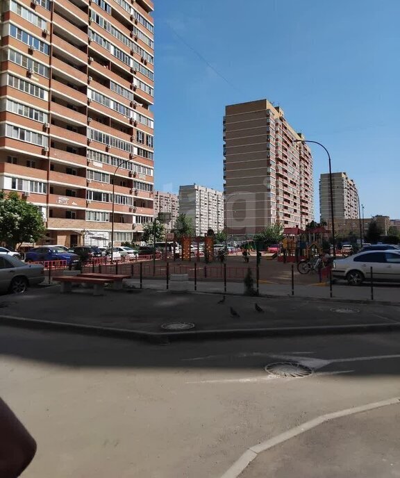 квартира г Краснодар р-н Прикубанский ул им. Евгении Жигуленко 7к/2 фото 9
