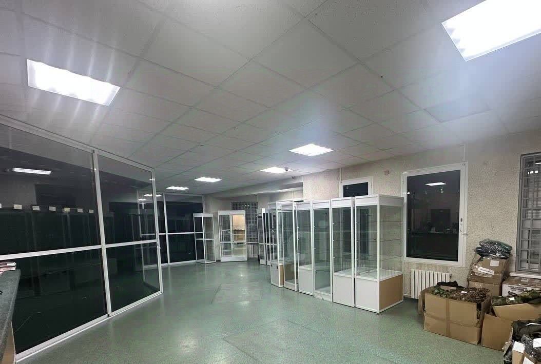 офис г Тольятти р-н Автозаводский ул Тополиная 49 фото 8