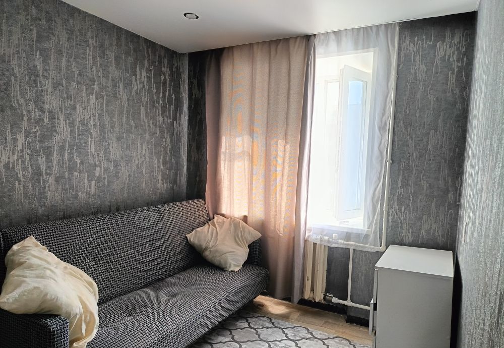 квартира г Ульяновск р-н Засвияжский ул Стасова 18 фото 1