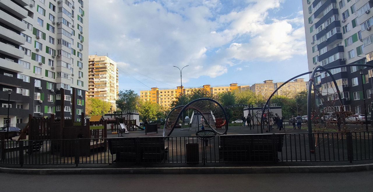 квартира г Ростов-на-Дону р-н Советский Западный ул Жмайлова 19а фото 14